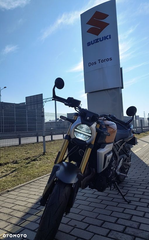 Suzuki GSX - 2