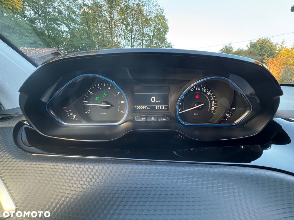 Peugeot 2008 PureTech 110 Stop&Start Crossway - 30