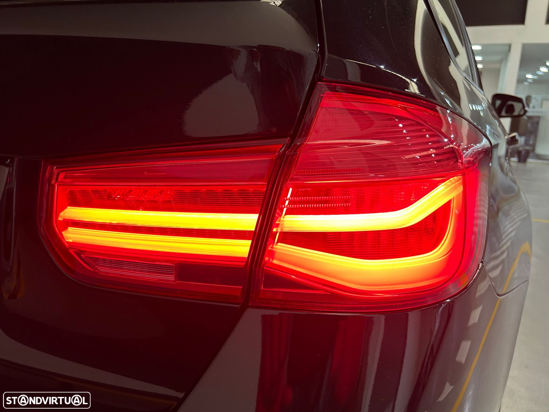 BMW 318 d Touring Auto - 10