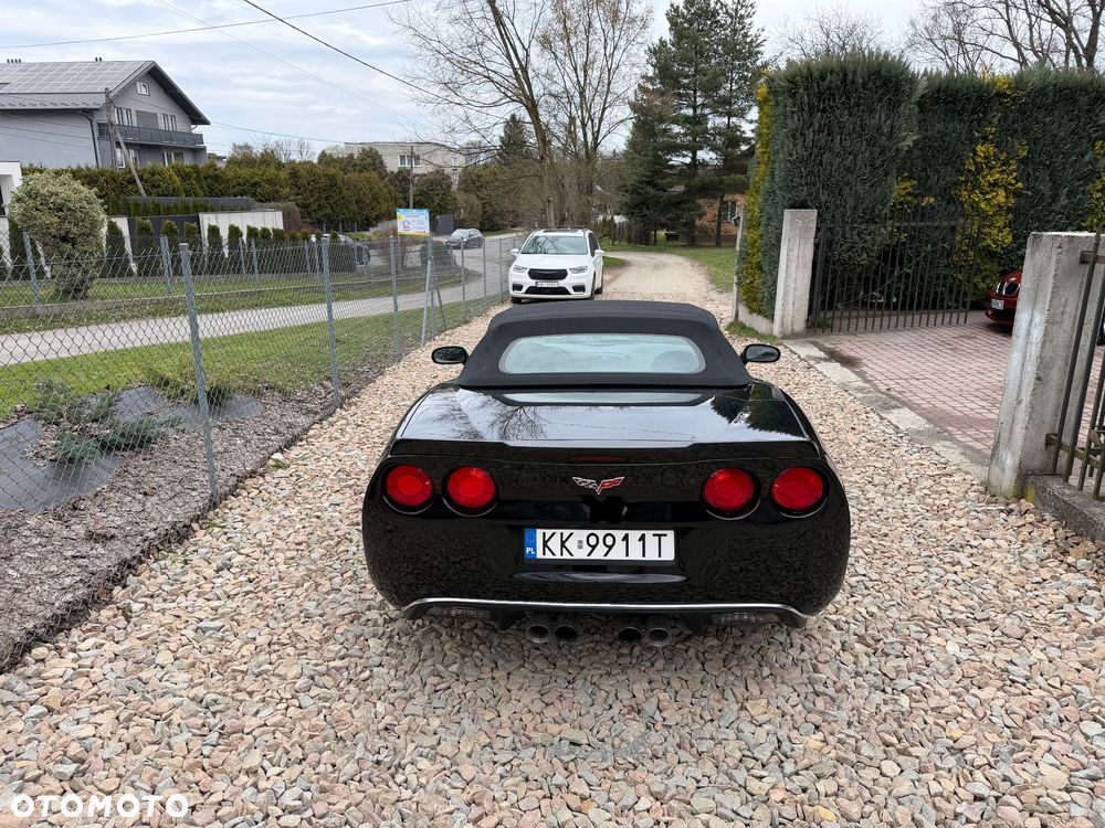 Chevrolet Corvette - 12