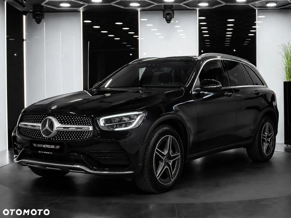 Mercedes-Benz GLC 200 4Matic 9G-TRONIC AMG Line - 2