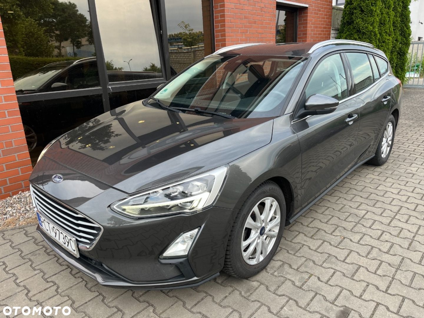 Ford Focus Turnier 1.5 EcoBlue Start-Stopp-System TITANIUM - 1