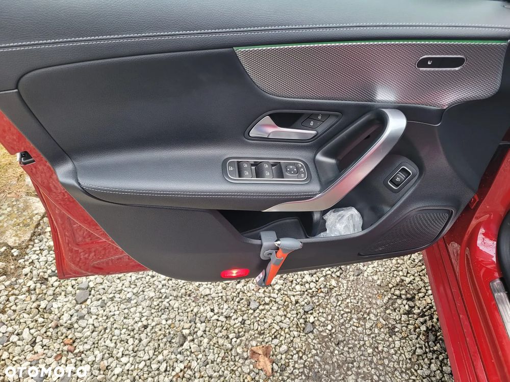 Mercedes-Benz CLA 200 d 8G-DCT Edition 2021 - 13