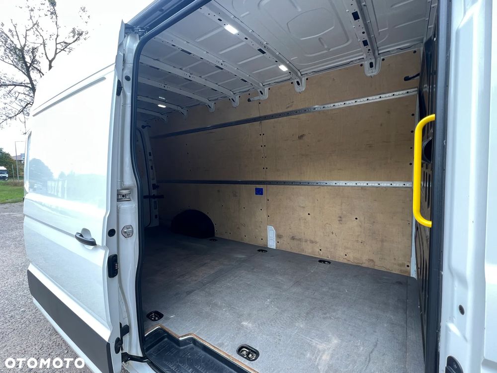 Volkswagen CRAFTER - 16