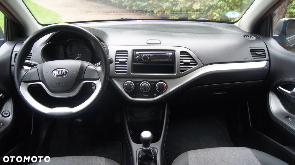 Kia Picanto 1.0 Dream Team Edition - 12