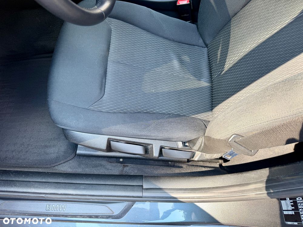 BMW Seria 3 316d Sport Line - 13