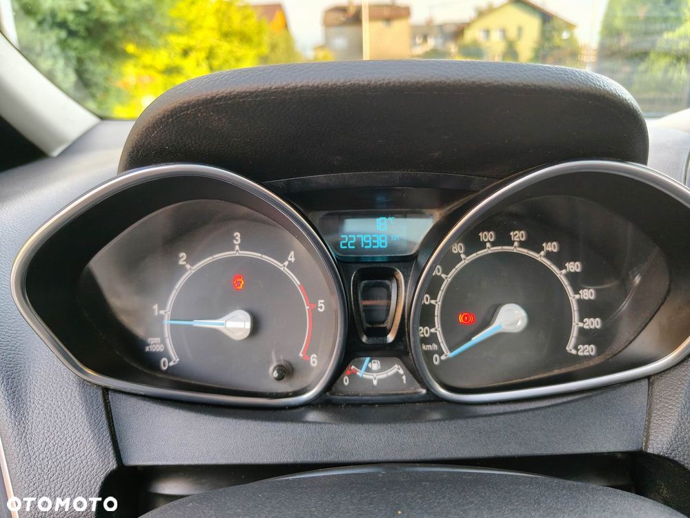 Ford B-MAX 1.6 TDCi Titanium - 32