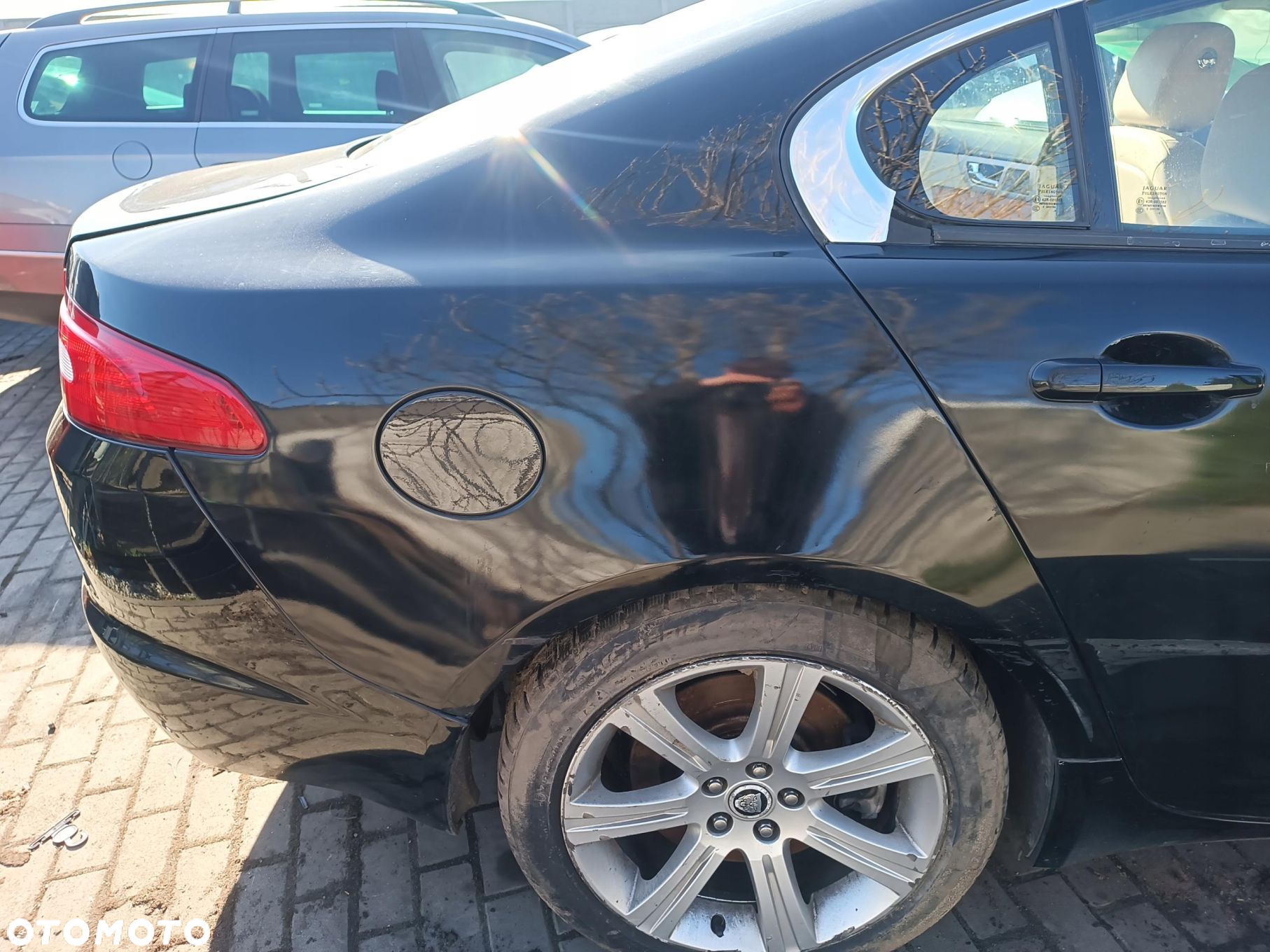 Jaguar XF 1 X250 07-11 BŁOTNIK PRAWY TYLNY TYŁ kod lakieru PEC - 4