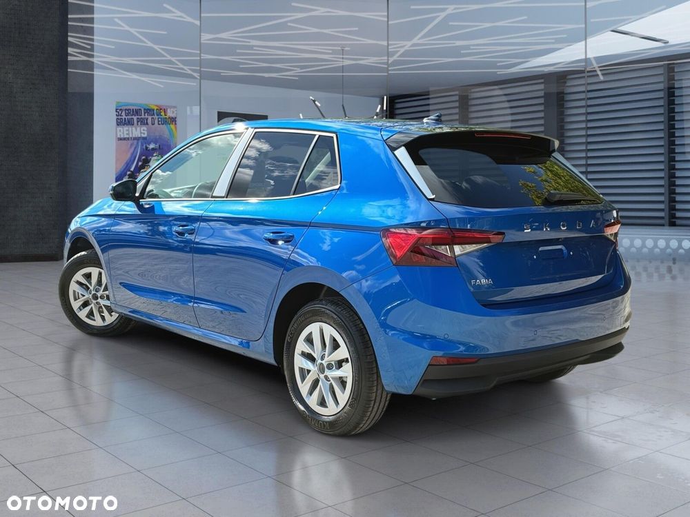 Skoda Fabia - 11