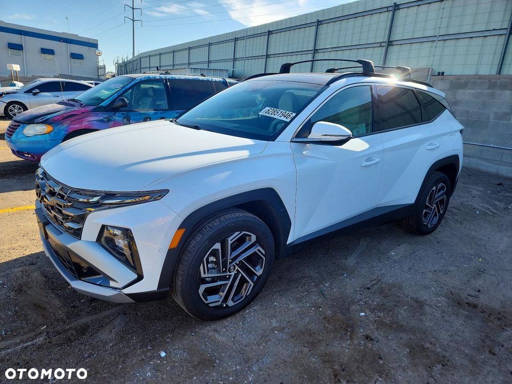 Hyundai Tucson - 2