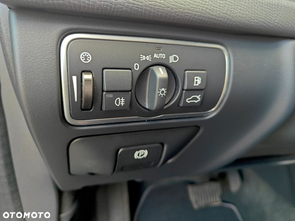 Volvo XC 60 D4 Geartronic Summum - 29