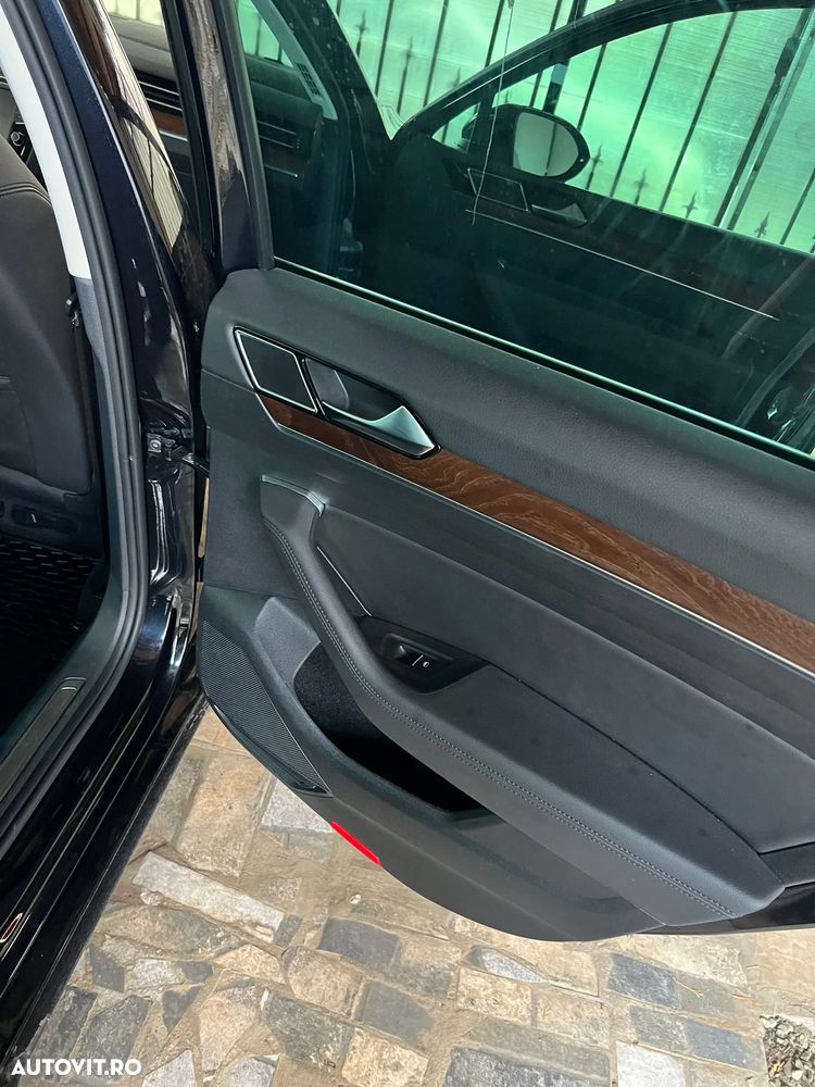 Volkswagen Passat Variant 2.0 TDI 4Motion DSG BlueMotion Tech Business Edition - 4