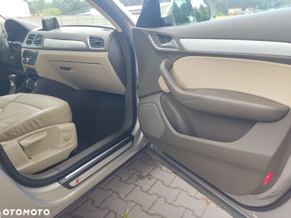 Audi Q3 - 30