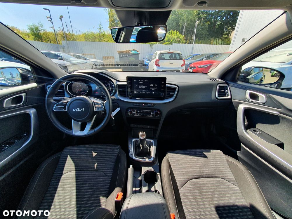 Kia Ceed 1.5 T-GDI M - 27