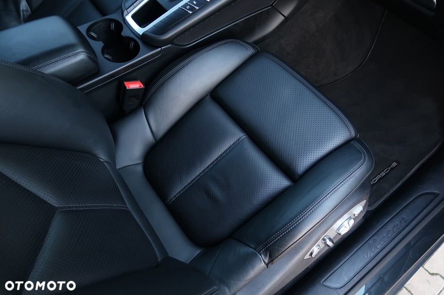 Porsche Macan Standard - 27