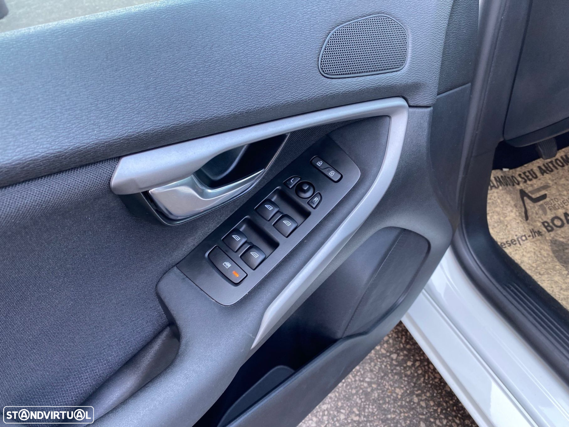 Volvo V40 2.0 D2 Kinetic Eco - 14
