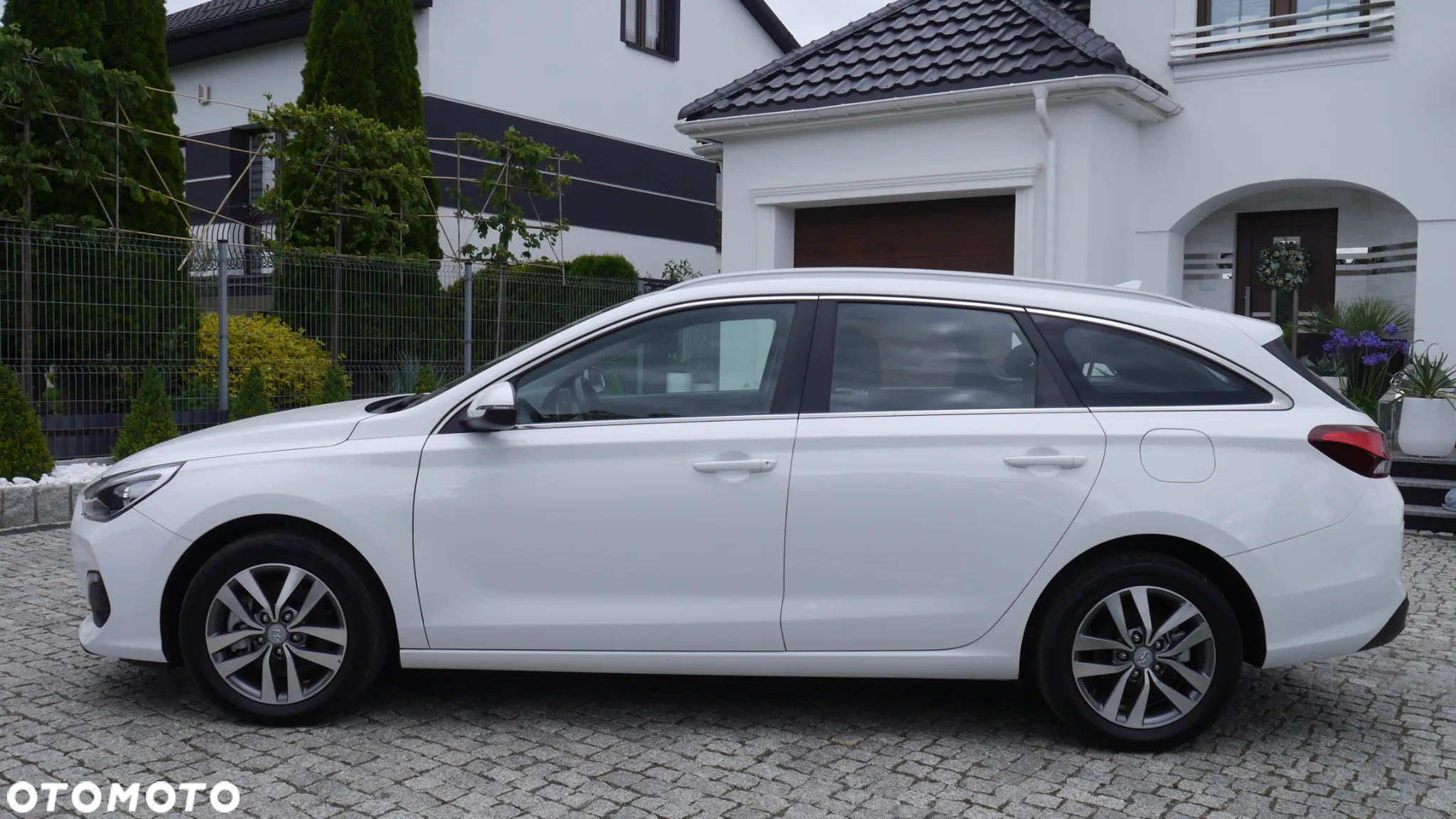 Hyundai i30 Kombi 1.6 CRDI Style - 9