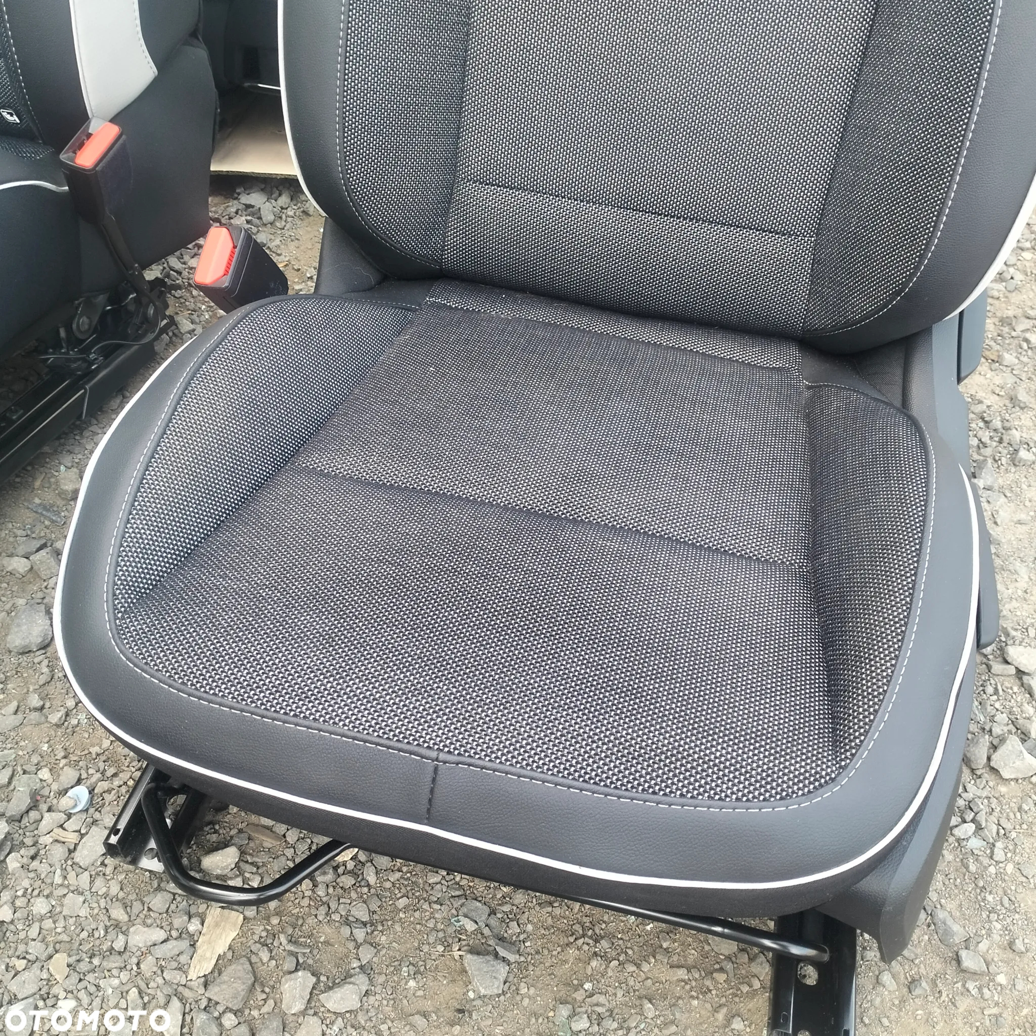 RENAULT CAPTUR 2 FOTELE KANAPA TAPICERKI - 6