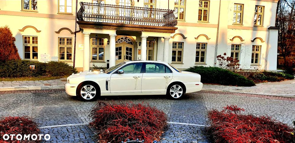 Jaguar XJ XJ8 4.2 LWB - 19