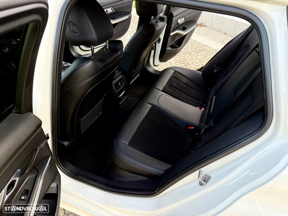 BMW 320 e Pack M Auto - 23