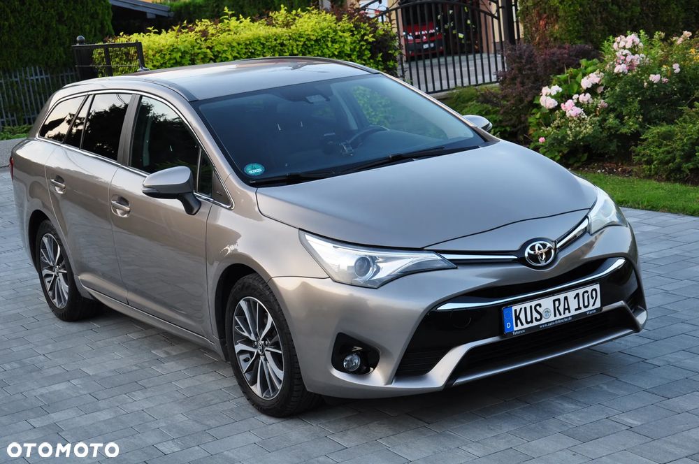 Toyota Avensis Touring Sports 1.8 Edition S+ - 7
