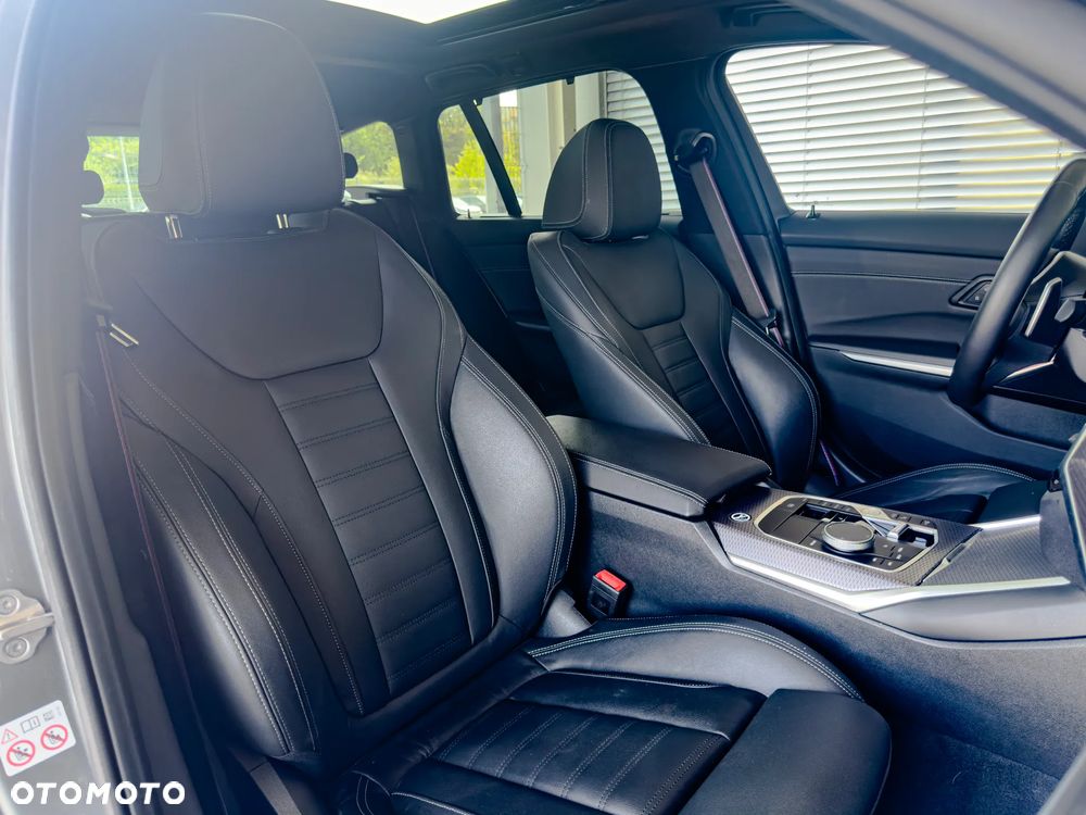 BMW Seria 3 318i Touring M Sport - 16