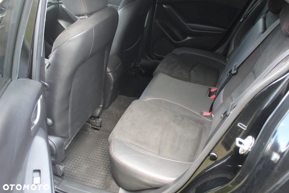 Mazda 3 SKYACTIV-D 105 NAKAMA - 22