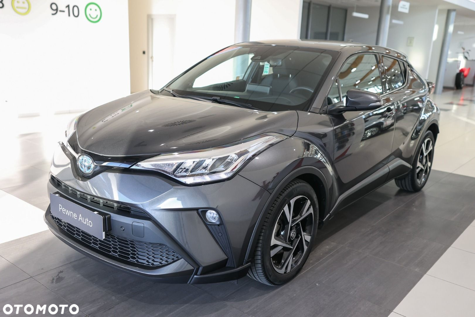 Toyota C-HR - 11