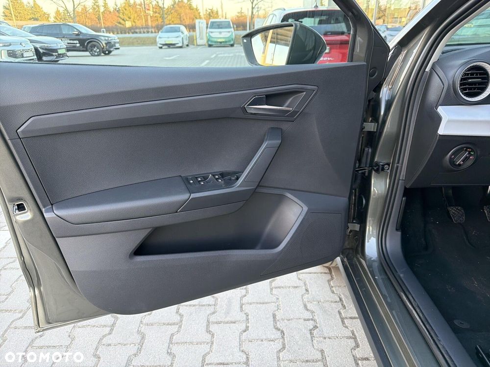 Seat Arona - 12