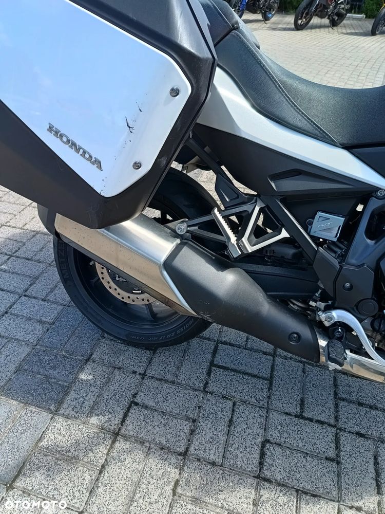 Honda NT - 8