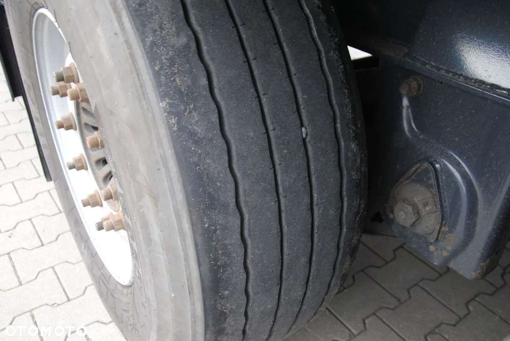 Wielton Podnoszona oś, SAF - 16