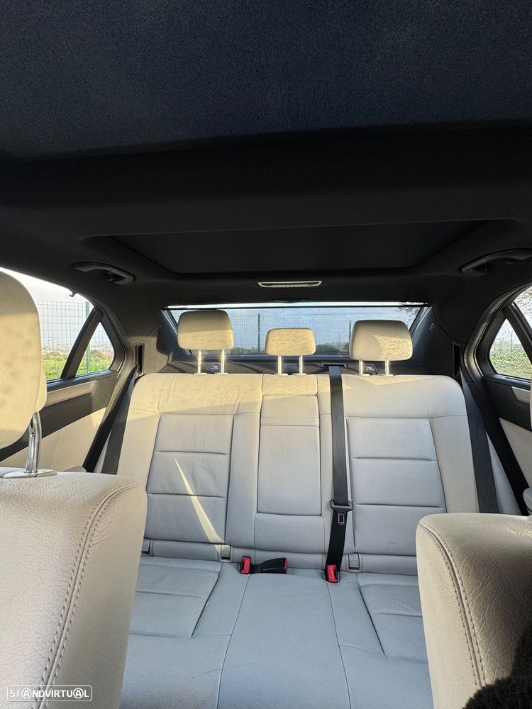 Mercedes-Benz E 250 CDi Avantgarde BlueEfficiency Auto. - 19