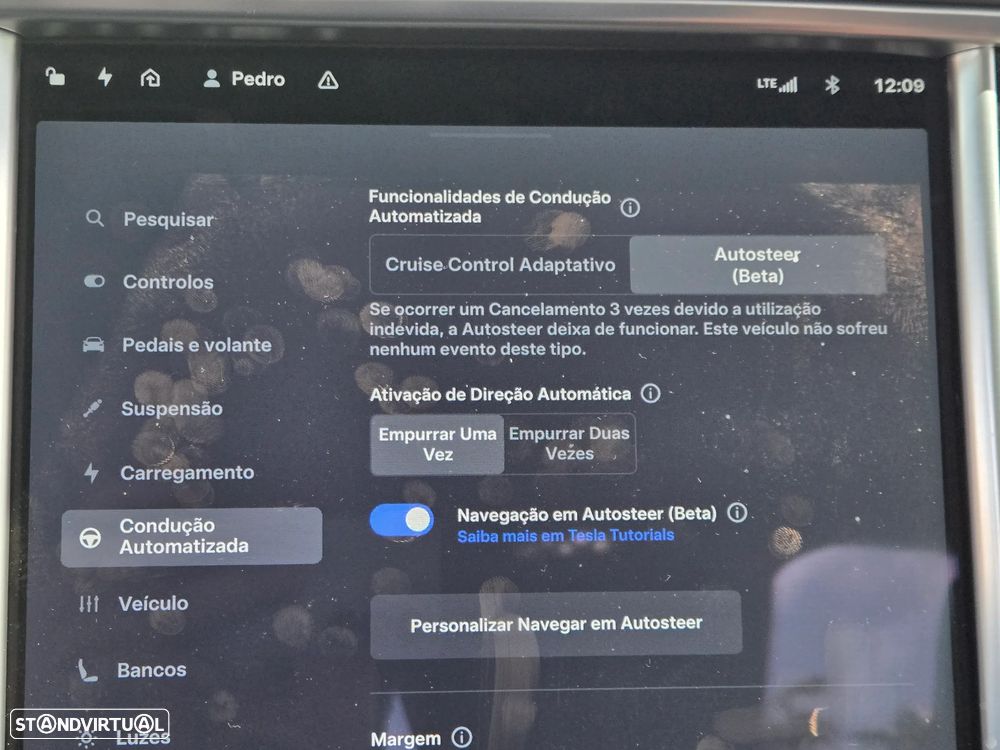Tesla Model X 100D - 17