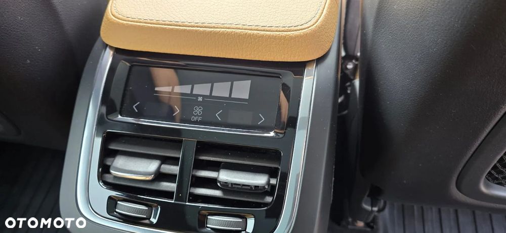 Volvo XC 90 - 10