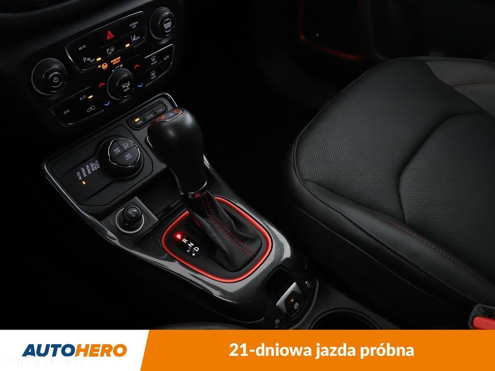 Jeep Compass - 30