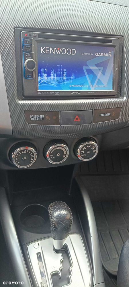 Mitsubishi Outlander - 7