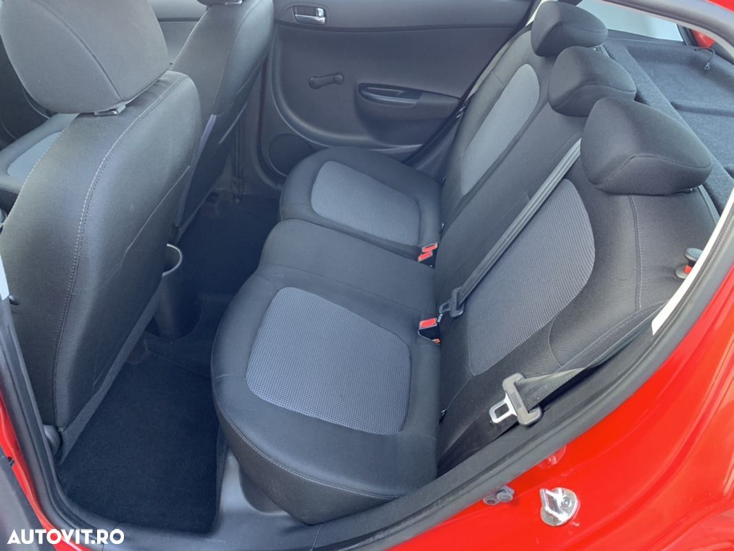Hyundai i20 - 13