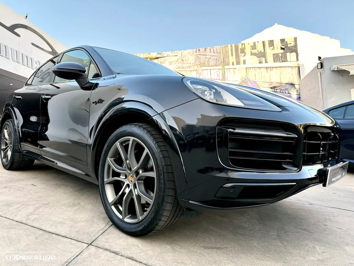 Porsche Cayenne Coupé E-Hybrid - 43