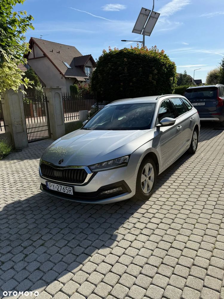Skoda Octavia 2.0 TDI DSG Ambition - 1