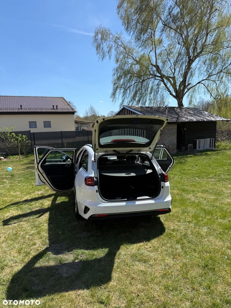 Kia Ceed 1.5 T-GDI M DCT - 9