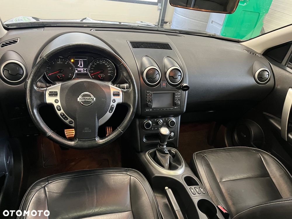 Nissan Qashqai+2 - 14