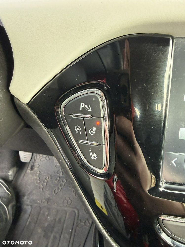 Opel Adam 1.4 Black Jack Easytronic S&S - 11