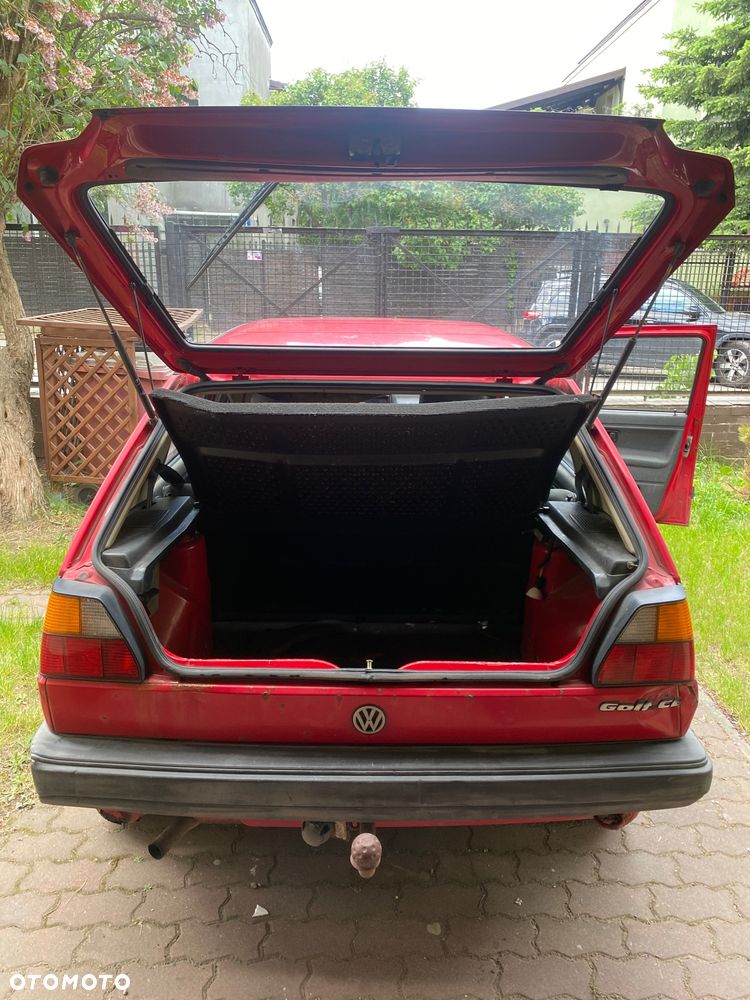 Volkswagen Golf 1.6 CL - 13