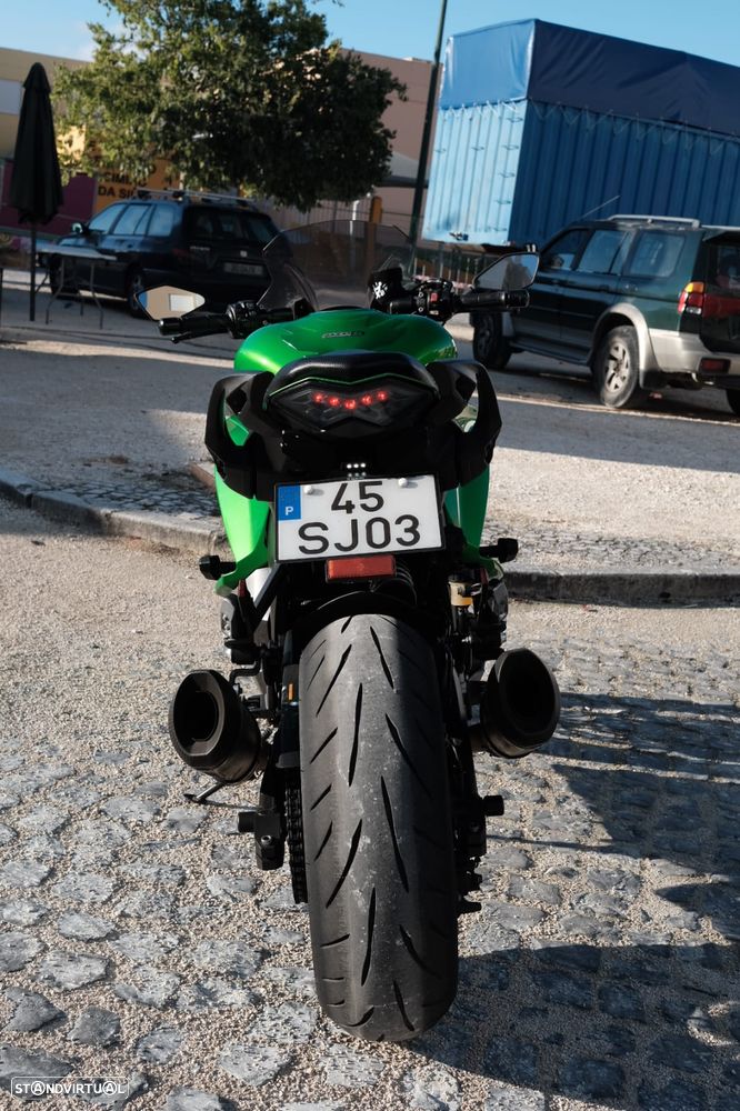 Kawasaki Z Z1000SX - 9