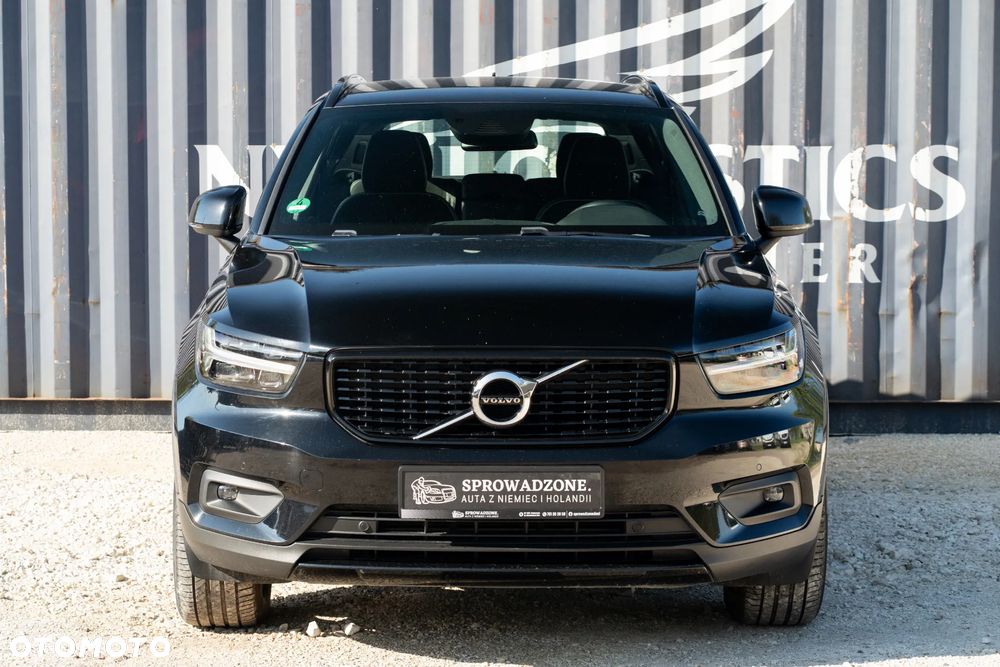 Volvo XC 40 D3 AWD R-Design - 2