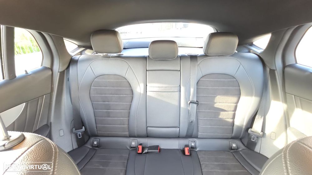 Mercedes-Benz GLC 220 d Coupe 4Matic 9G-TRONIC AMG Line - 25