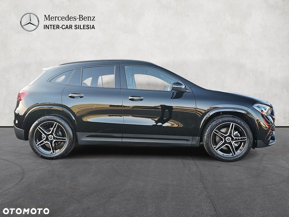 Mercedes-Benz GLA - 6