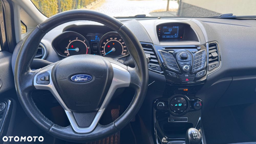 Ford Fiesta 1.6 TDCi Titanium - 28