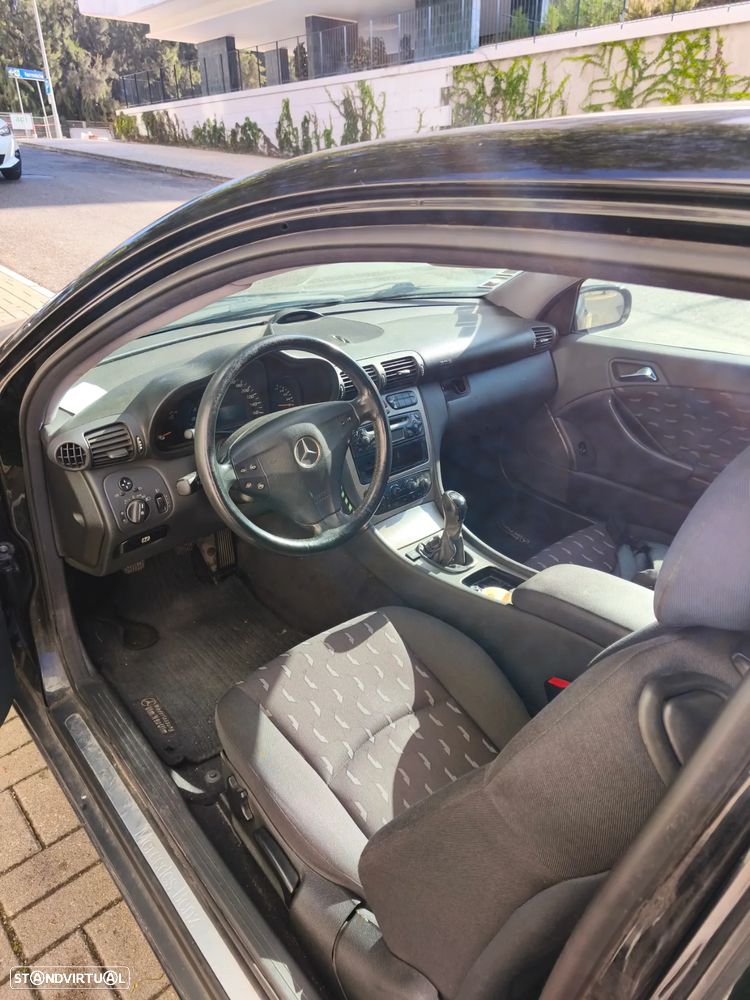 Mercedes-Benz C 180 Sport Coupé Classic - 8
