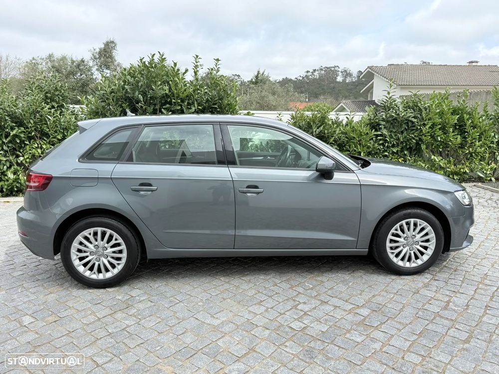Audi A3 Sportback 1.6 TDI Advance - 12